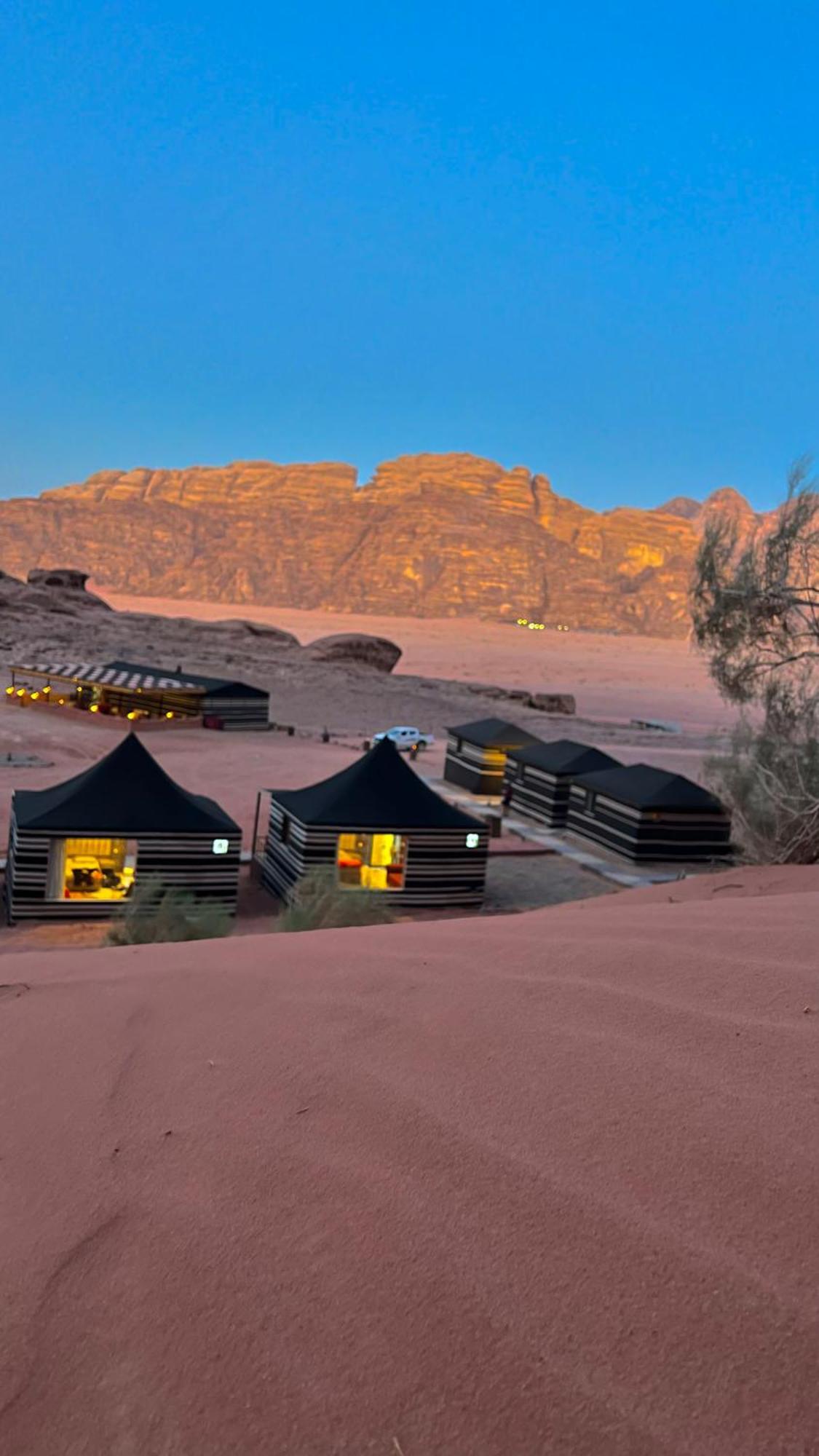 Rum Stardust Luxury Camp Wadi Rum Eksteriør billede