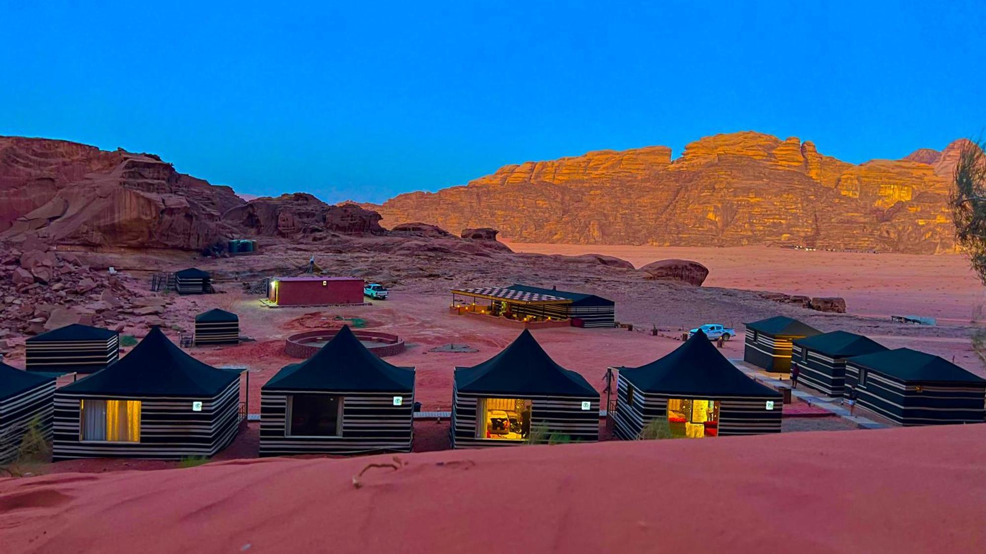 Rum Stardust Luxury Camp Wadi Rum Eksteriør billede